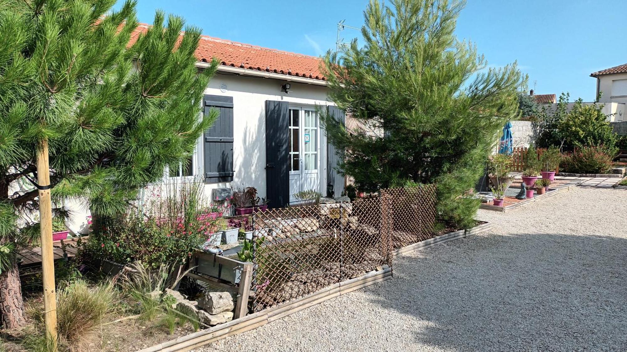 Le Clos Des Passiflores 퐁 외부 사진